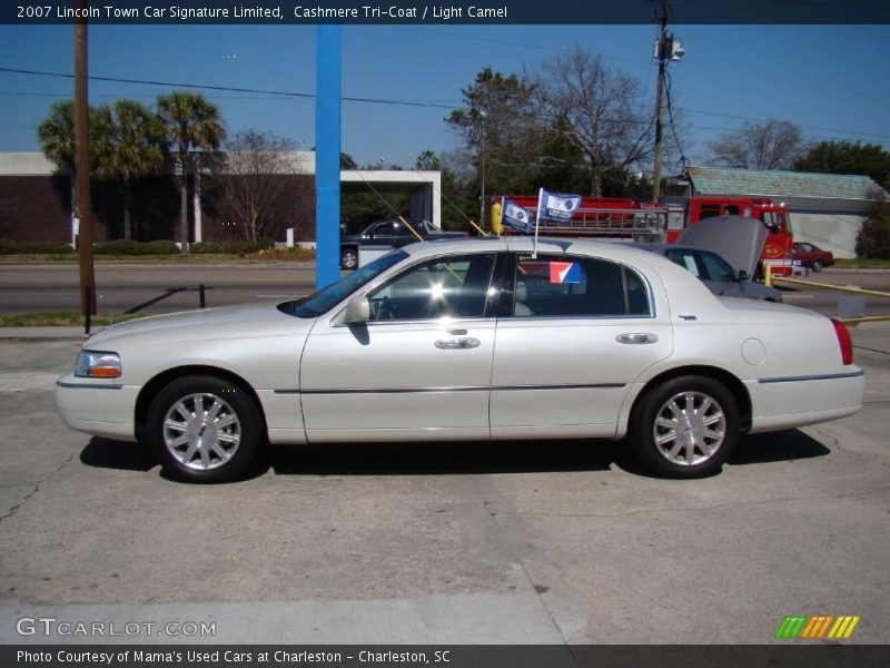 Cashmere Tri-Coat / Light Camel 2007 Lincoln Town Car Signature Limited