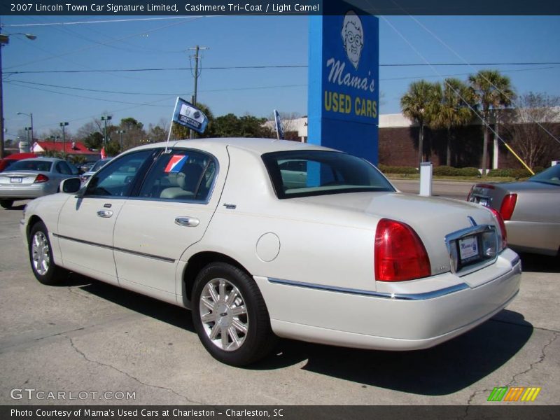 Cashmere Tri-Coat / Light Camel 2007 Lincoln Town Car Signature Limited