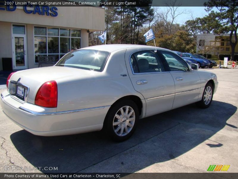 Cashmere Tri-Coat / Light Camel 2007 Lincoln Town Car Signature Limited