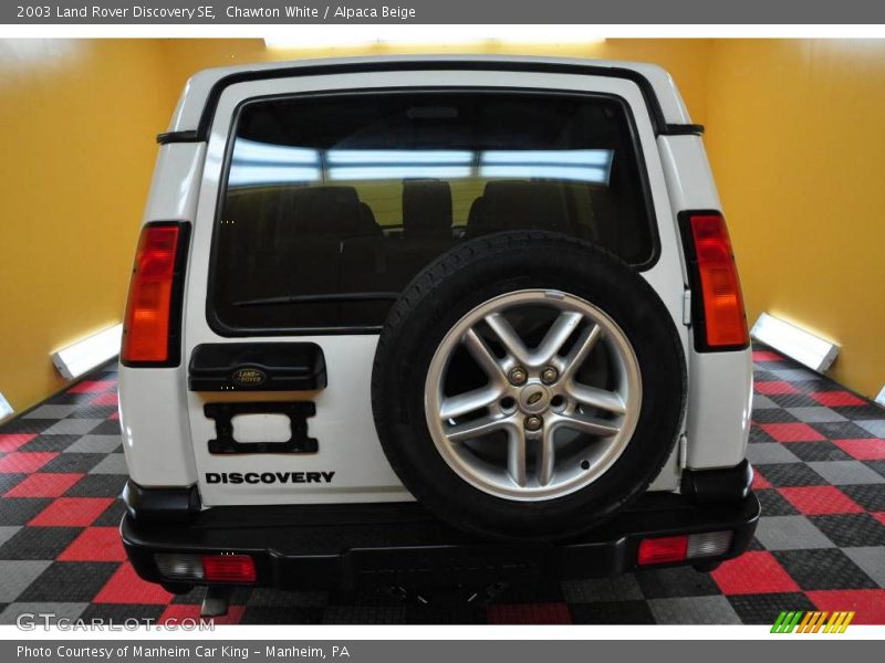 Chawton White / Alpaca Beige 2003 Land Rover Discovery SE