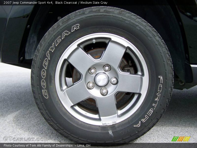 Black Clearcoat / Medium Slate Gray 2007 Jeep Commander Sport 4x4