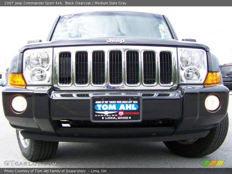 Black Clearcoat / Medium Slate Gray 2007 Jeep Commander Sport 4x4