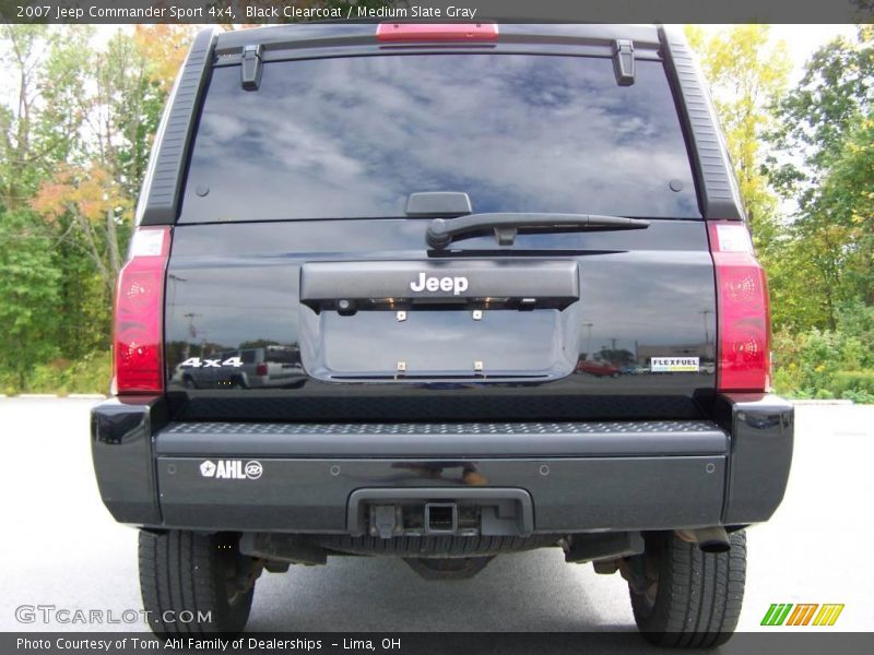 Black Clearcoat / Medium Slate Gray 2007 Jeep Commander Sport 4x4