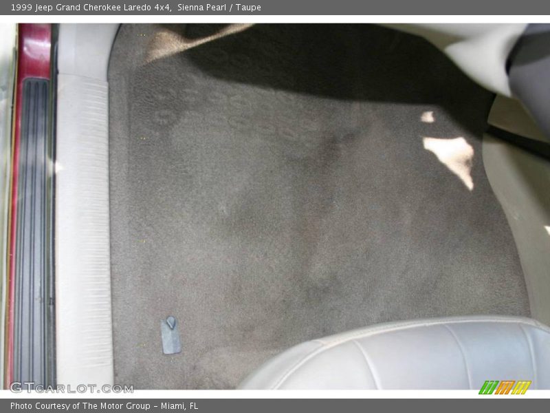 Sienna Pearl / Taupe 1999 Jeep Grand Cherokee Laredo 4x4