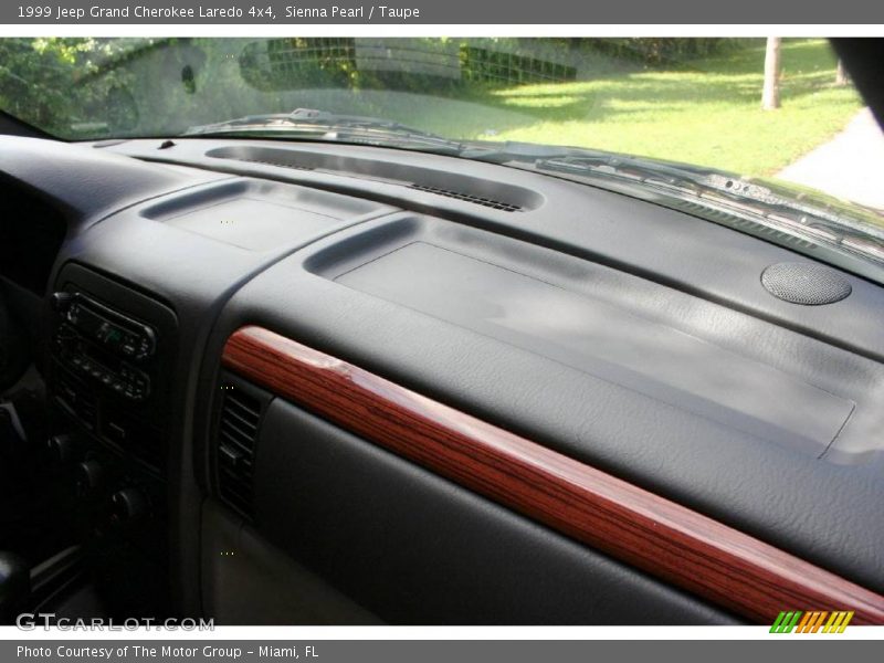 Sienna Pearl / Taupe 1999 Jeep Grand Cherokee Laredo 4x4