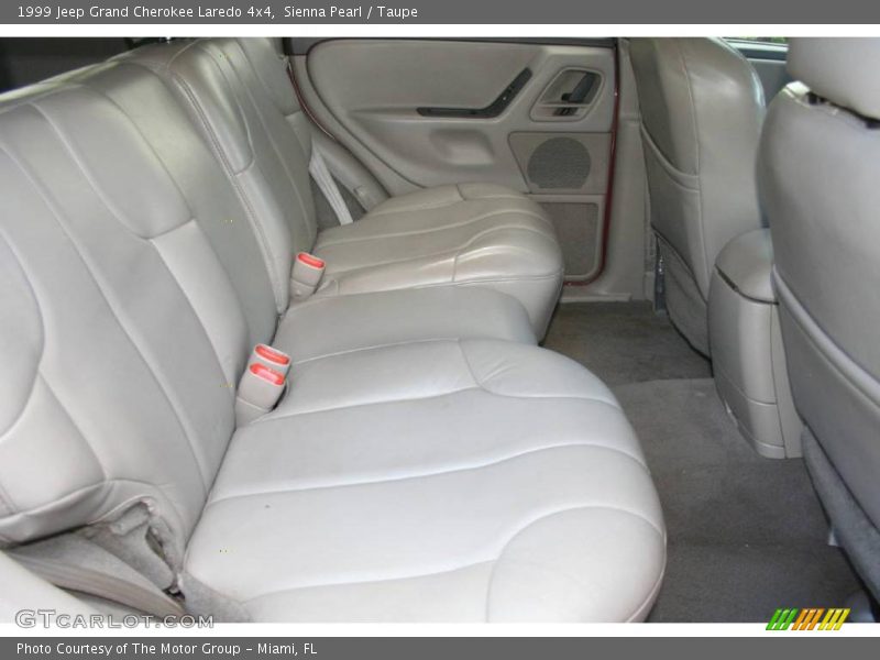 Sienna Pearl / Taupe 1999 Jeep Grand Cherokee Laredo 4x4