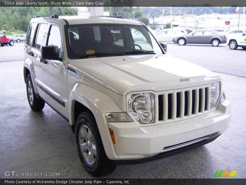 Stone White / Dark Slate Gray 2009 Jeep Liberty Sport