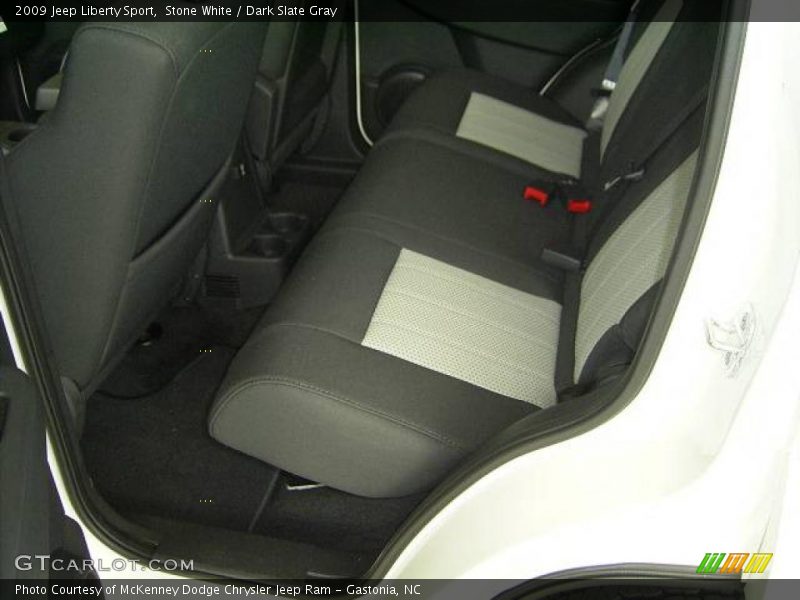 Stone White / Dark Slate Gray 2009 Jeep Liberty Sport