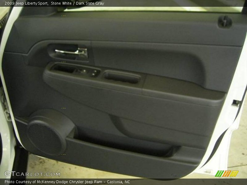 Stone White / Dark Slate Gray 2009 Jeep Liberty Sport