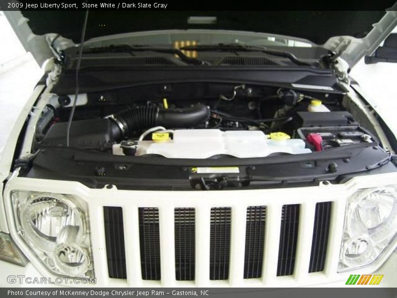 Stone White / Dark Slate Gray 2009 Jeep Liberty Sport