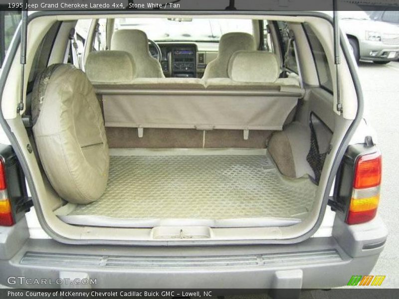 Stone White / Tan 1995 Jeep Grand Cherokee Laredo 4x4