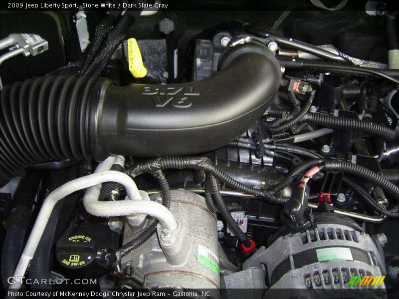 Stone White / Dark Slate Gray 2009 Jeep Liberty Sport