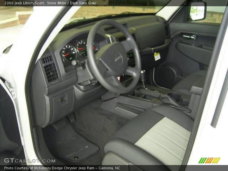 Stone White / Dark Slate Gray 2009 Jeep Liberty Sport