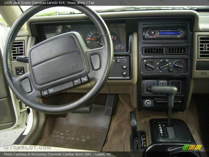 Stone White / Tan 1995 Jeep Grand Cherokee Laredo 4x4