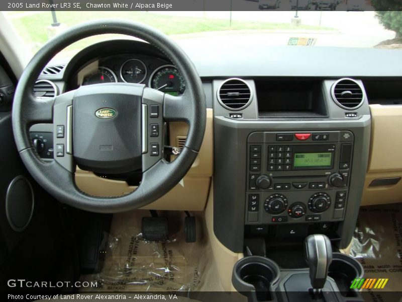 Chawton White / Alpaca Beige 2005 Land Rover LR3 SE