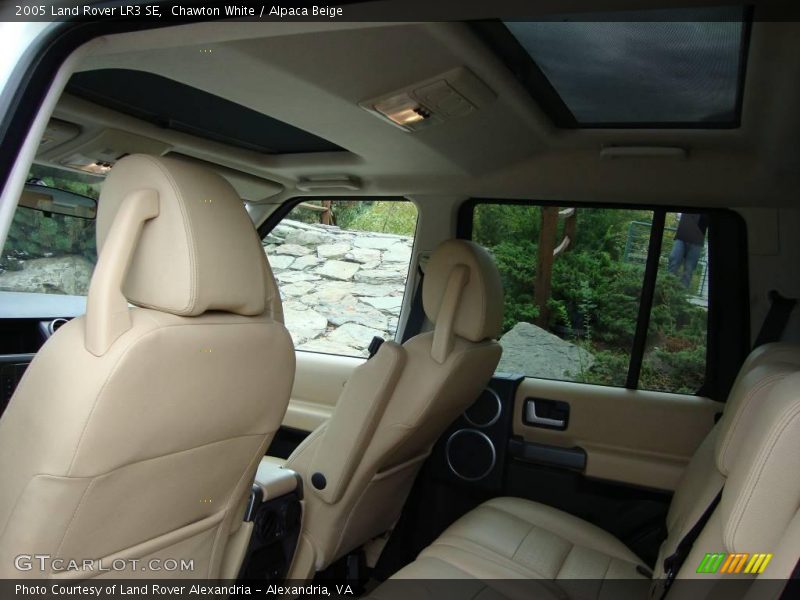 Chawton White / Alpaca Beige 2005 Land Rover LR3 SE