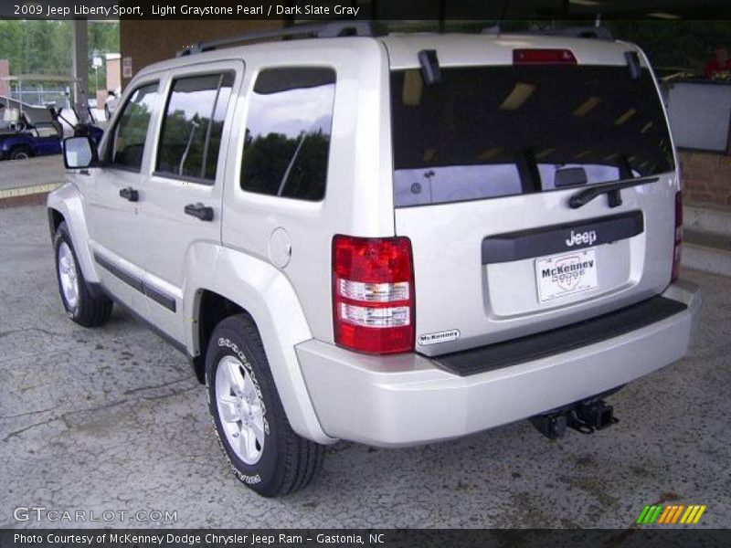 Light Graystone Pearl / Dark Slate Gray 2009 Jeep Liberty Sport