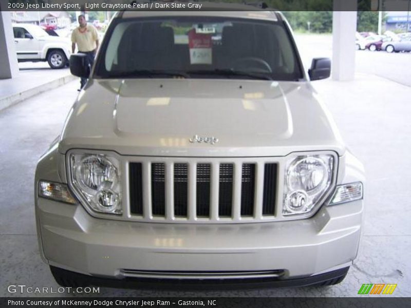 Light Graystone Pearl / Dark Slate Gray 2009 Jeep Liberty Sport