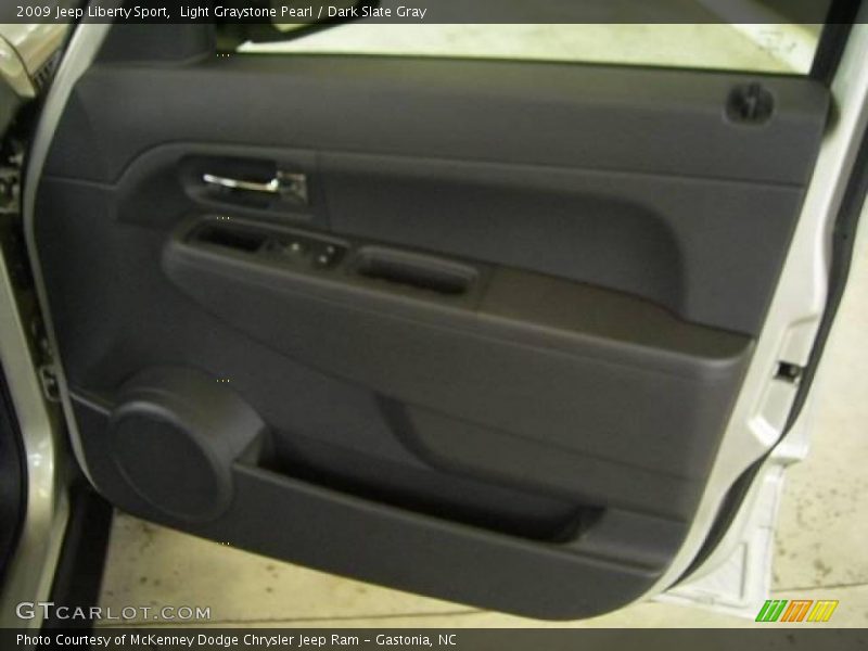 Light Graystone Pearl / Dark Slate Gray 2009 Jeep Liberty Sport