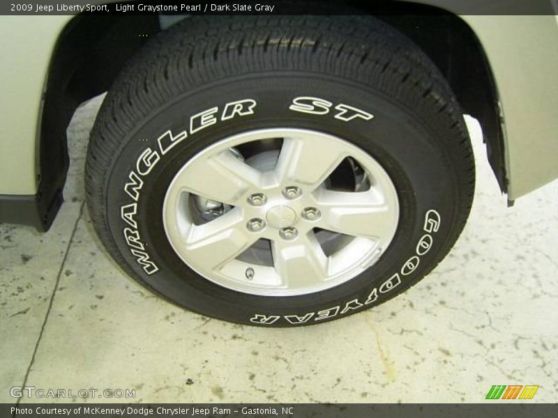 Light Graystone Pearl / Dark Slate Gray 2009 Jeep Liberty Sport