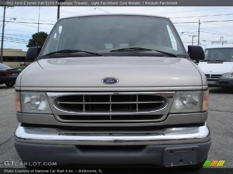 Light Parchment Gold Metallic / Medium Parchment 2002 Ford E Series Van E150 Passenger Traveler