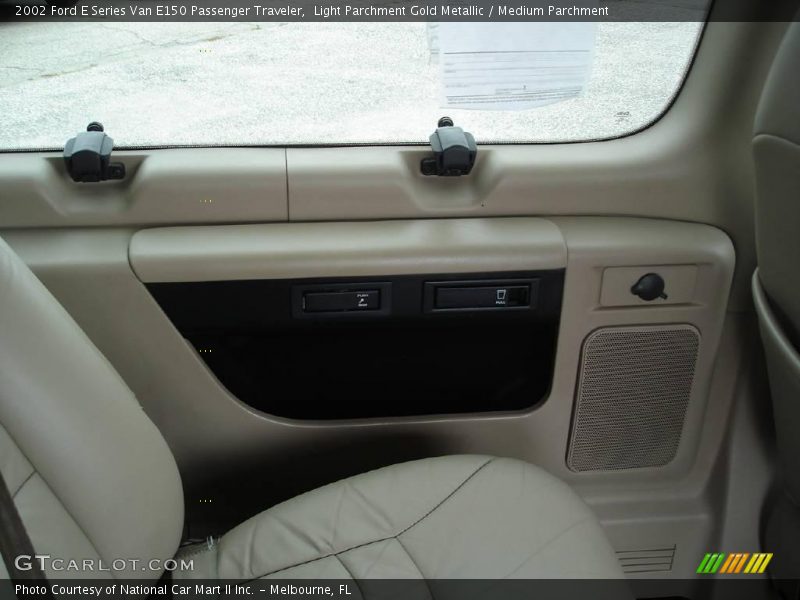 Light Parchment Gold Metallic / Medium Parchment 2002 Ford E Series Van E150 Passenger Traveler