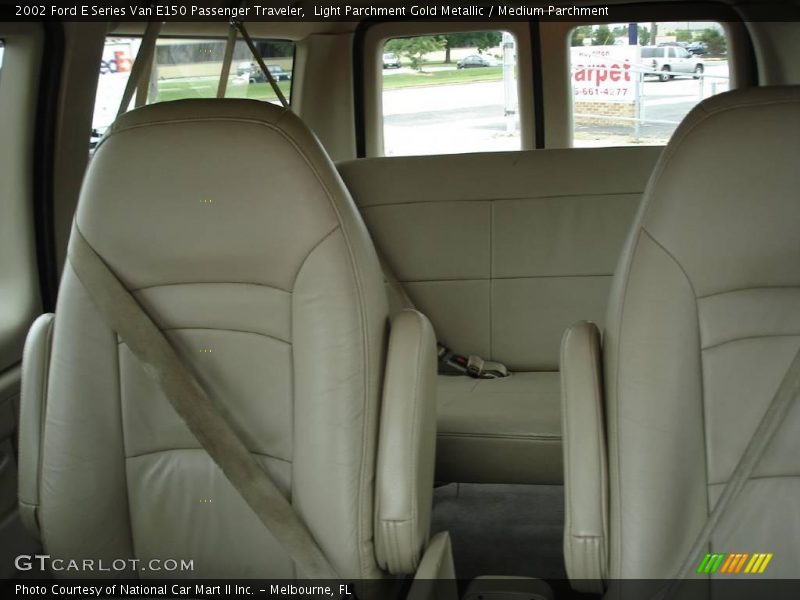 Light Parchment Gold Metallic / Medium Parchment 2002 Ford E Series Van E150 Passenger Traveler