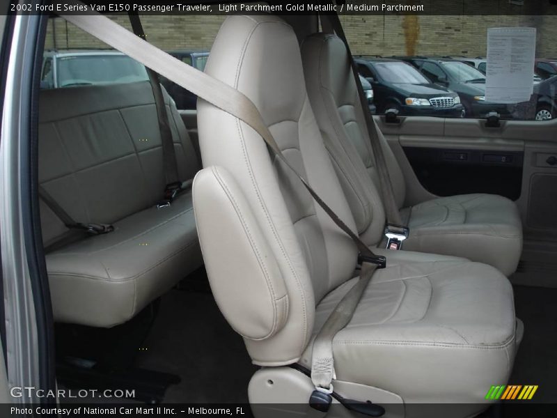 Light Parchment Gold Metallic / Medium Parchment 2002 Ford E Series Van E150 Passenger Traveler