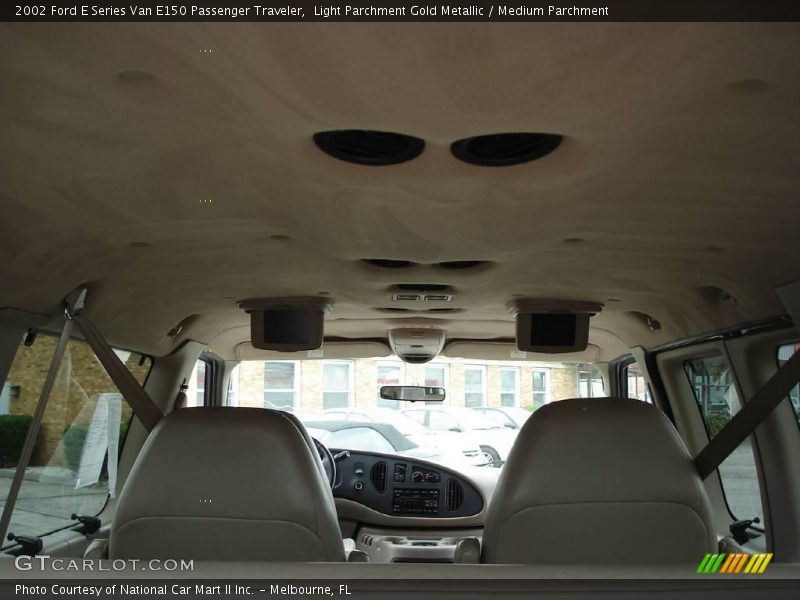 Light Parchment Gold Metallic / Medium Parchment 2002 Ford E Series Van E150 Passenger Traveler