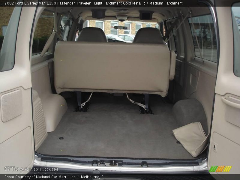 Light Parchment Gold Metallic / Medium Parchment 2002 Ford E Series Van E150 Passenger Traveler