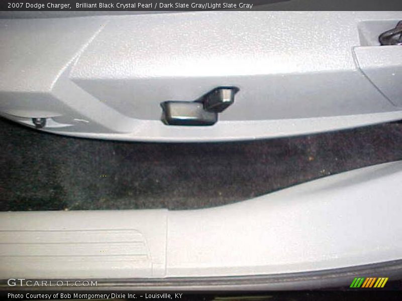 Brilliant Black Crystal Pearl / Dark Slate Gray/Light Slate Gray 2007 Dodge Charger