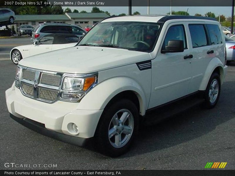 Stone White / Dark Slate Gray 2007 Dodge Nitro SLT 4x4