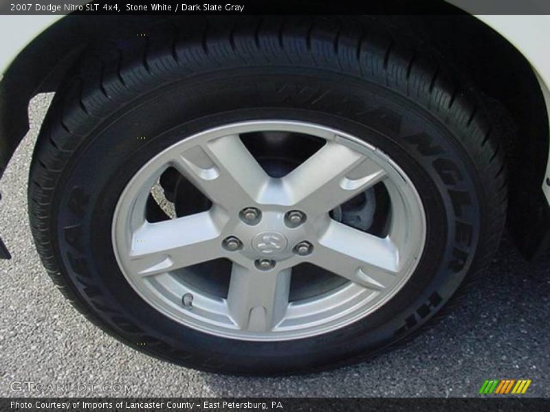 Stone White / Dark Slate Gray 2007 Dodge Nitro SLT 4x4