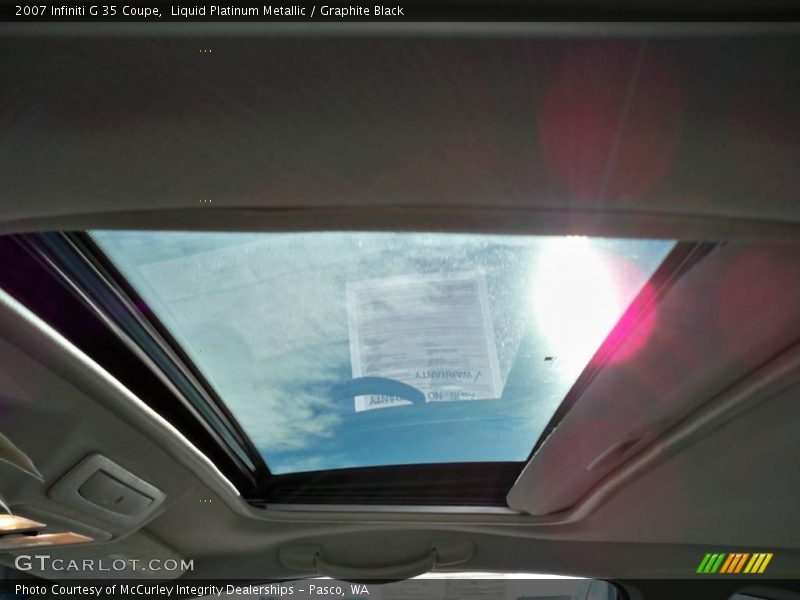 Sunroof of 2007 G 35 Coupe