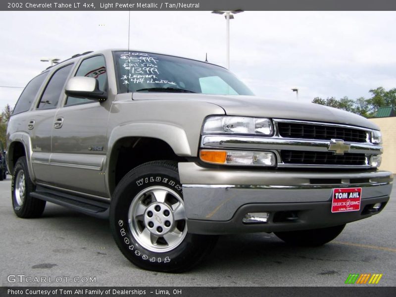 Light Pewter Metallic / Tan/Neutral 2002 Chevrolet Tahoe LT 4x4