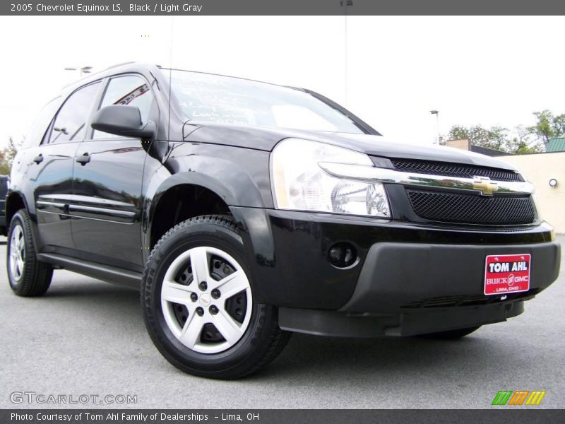 Black / Light Gray 2005 Chevrolet Equinox LS