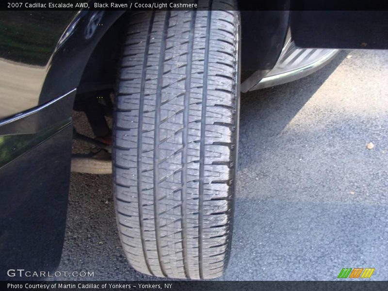 Black Raven / Cocoa/Light Cashmere 2007 Cadillac Escalade AWD