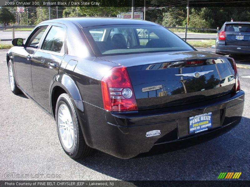 Brilliant Black / Dark Slate Gray 2009 Chrysler 300