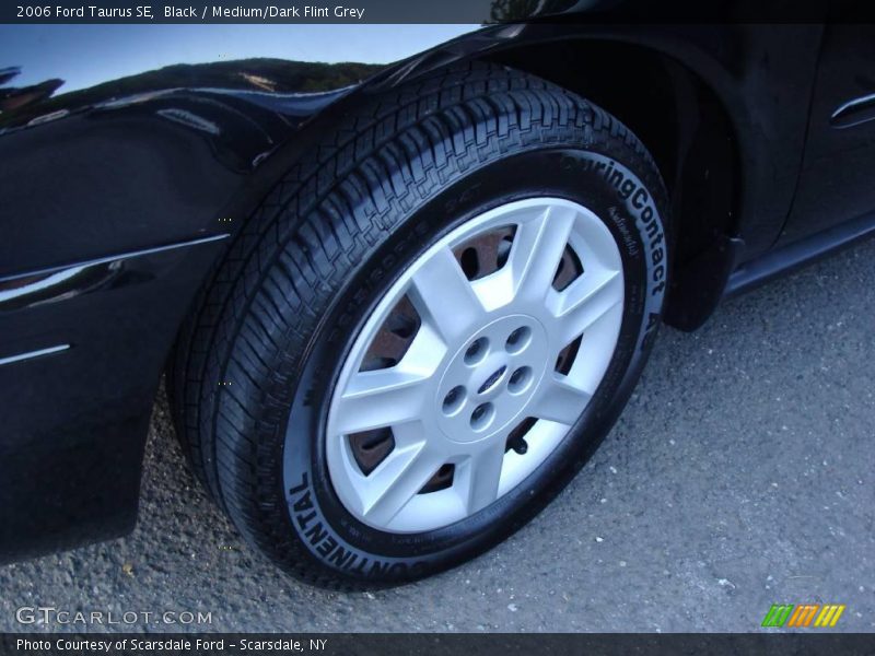 Black / Medium/Dark Flint Grey 2006 Ford Taurus SE
