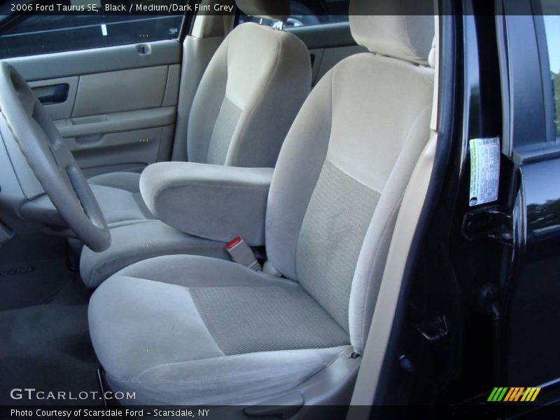 Black / Medium/Dark Flint Grey 2006 Ford Taurus SE