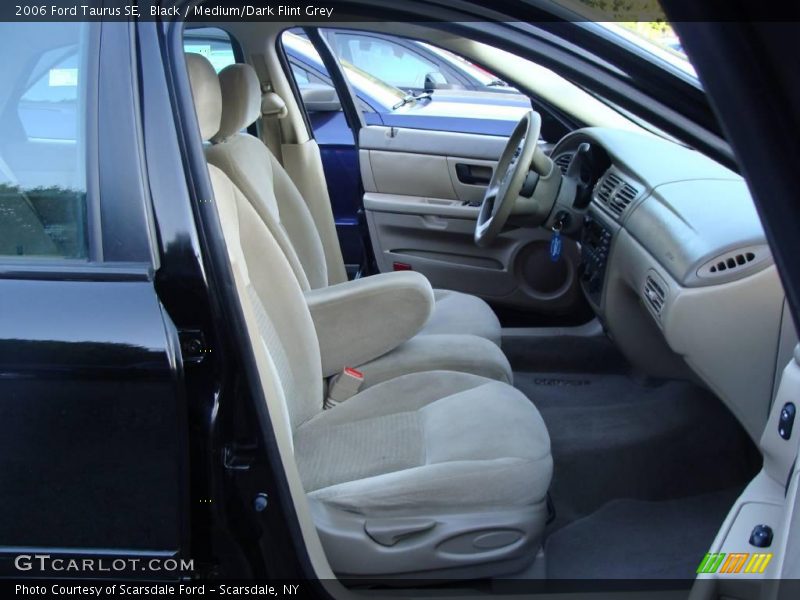 Black / Medium/Dark Flint Grey 2006 Ford Taurus SE