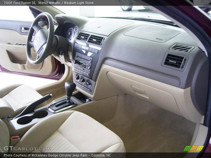 Merlot Metallic / Medium Light Stone 2006 Ford Fusion SE