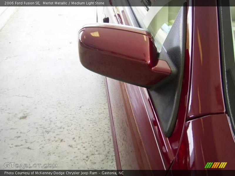 Merlot Metallic / Medium Light Stone 2006 Ford Fusion SE