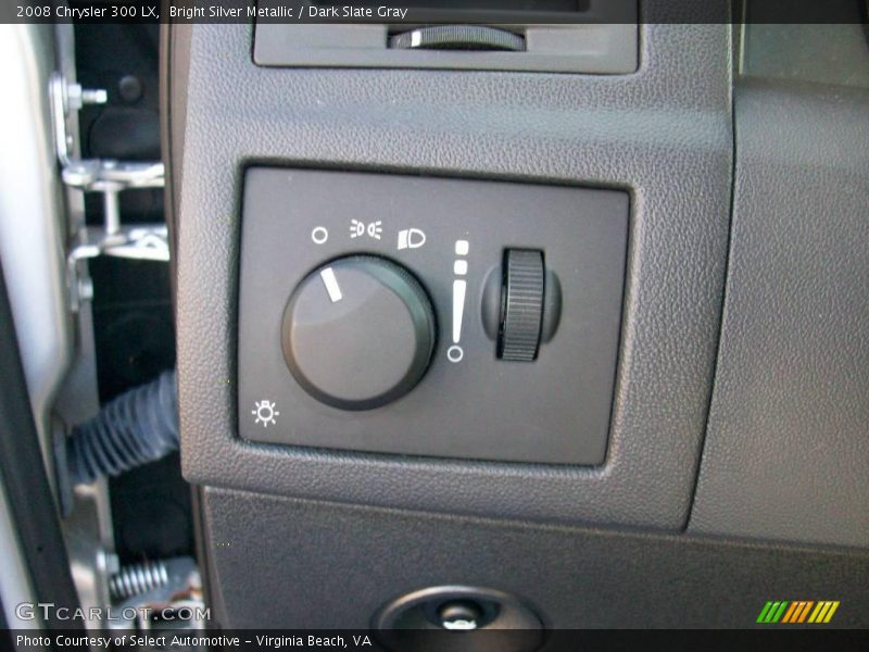 Bright Silver Metallic / Dark Slate Gray 2008 Chrysler 300 LX