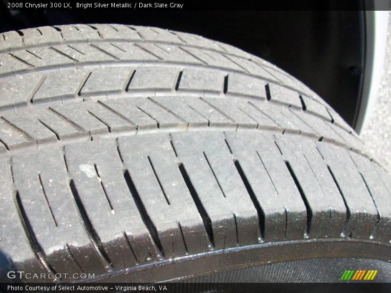 Bright Silver Metallic / Dark Slate Gray 2008 Chrysler 300 LX