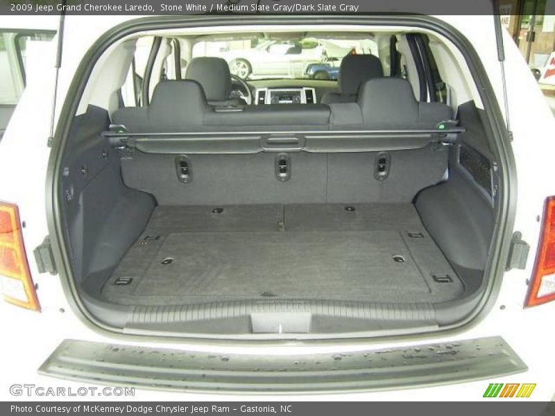Stone White / Medium Slate Gray/Dark Slate Gray 2009 Jeep Grand Cherokee Laredo