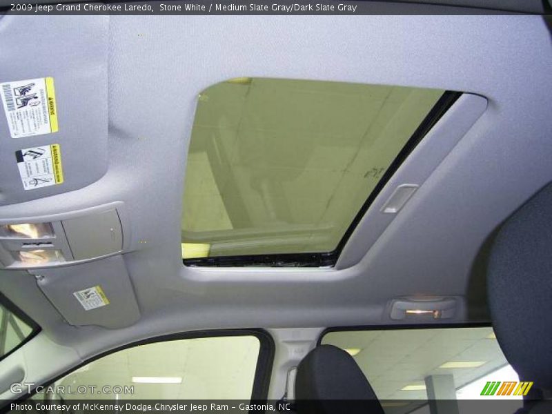 Stone White / Medium Slate Gray/Dark Slate Gray 2009 Jeep Grand Cherokee Laredo