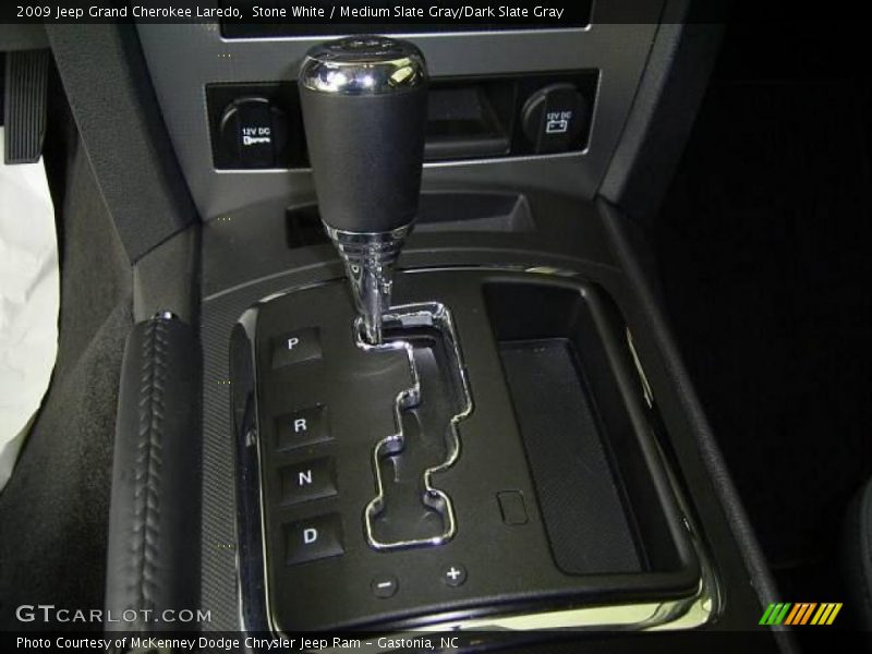 Stone White / Medium Slate Gray/Dark Slate Gray 2009 Jeep Grand Cherokee Laredo