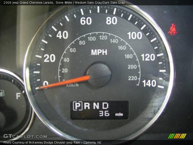 Stone White / Medium Slate Gray/Dark Slate Gray 2009 Jeep Grand Cherokee Laredo