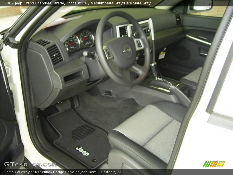 Stone White / Medium Slate Gray/Dark Slate Gray 2009 Jeep Grand Cherokee Laredo